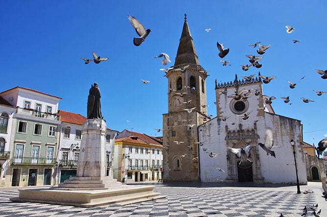 last minute tours to portugal