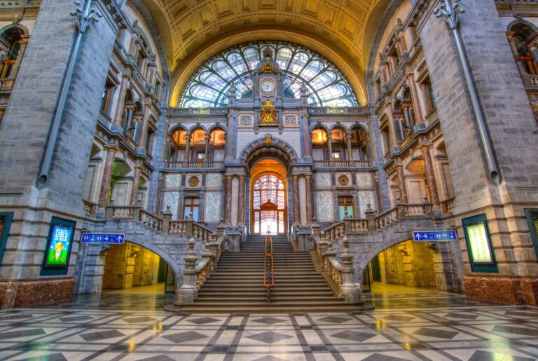 Spectacular Train Stations