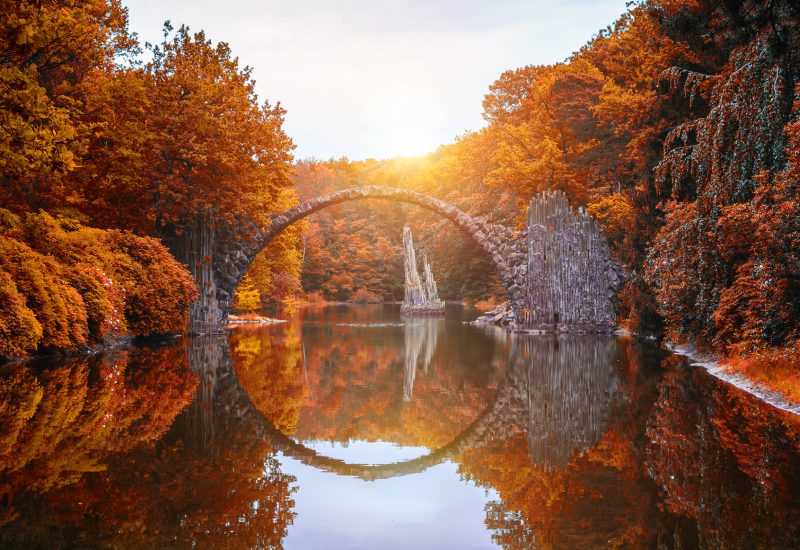 Autumn Around the World: 14 Pretty Places to Leaf Peep - smarTours