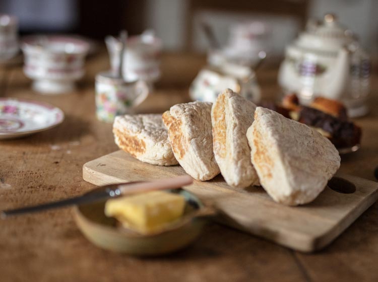 Ireland - Traditional Irish Breadmaking - Photo by Tracy's Farmhouse Kitchen